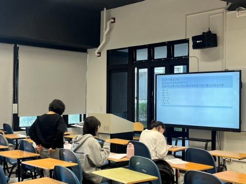 LINE_ALBUM_1129韓文_241129_3.jpg